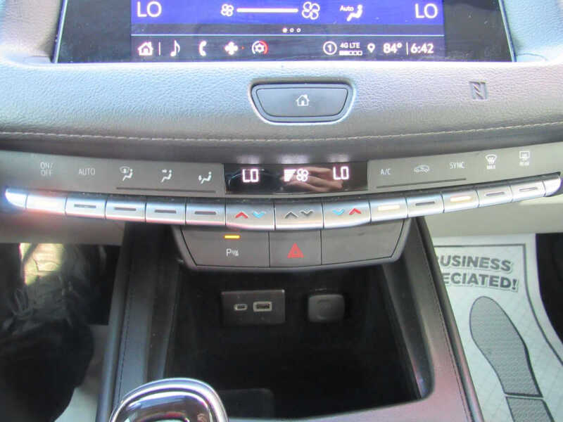 2021 Cadillac XT4 Premium Luxury