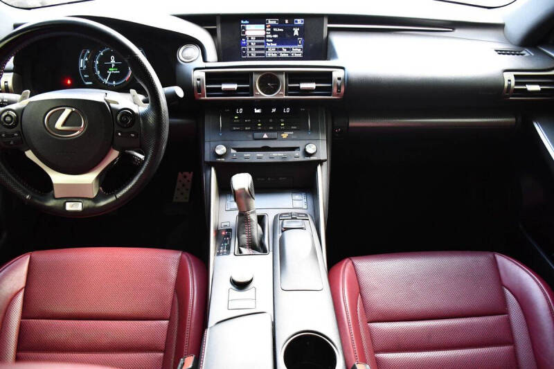 2016 Lexus IS 300