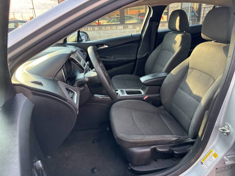 2018 Chevrolet Cruze LS Auto