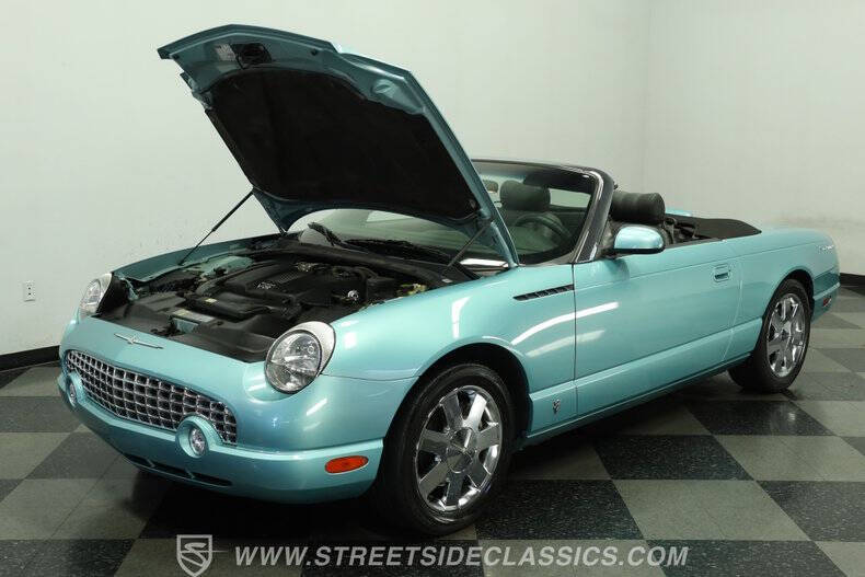 2002 Ford Thunderbird Deluxe