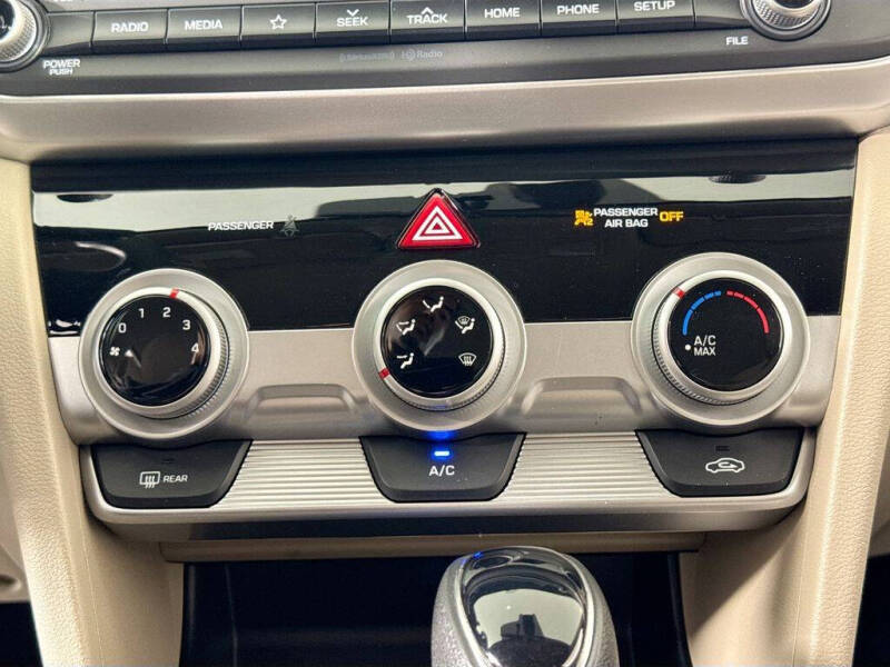 2019 Hyundai Elantra
