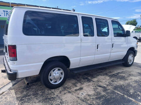 2011 Ford E-Series E-350 SD XL