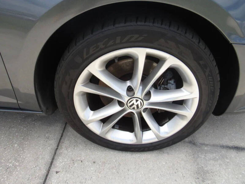 2010 Volkswagen CC Luxury