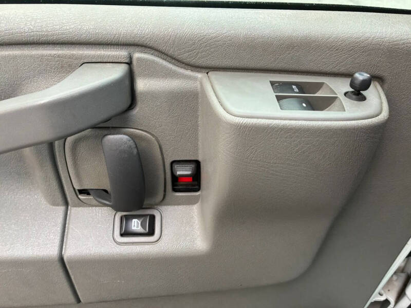 2016 GMC Savana 2500