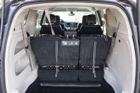 2019 Chrysler Pacifica Touring L Plus