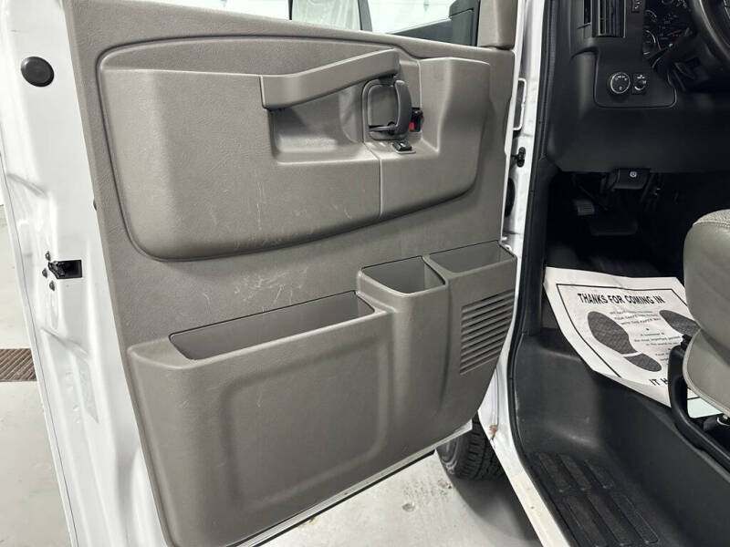 2022 Chevrolet Express 3500