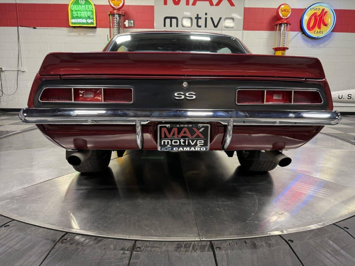 1969 Chevrolet Camaro 27
