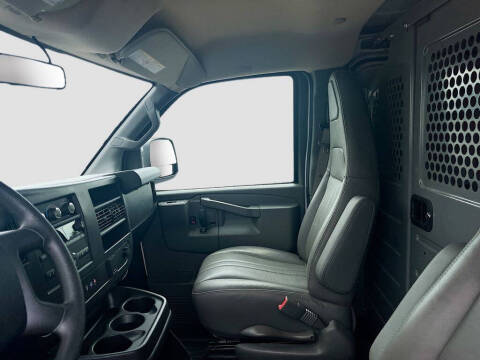 2025 Chevrolet Express 2500