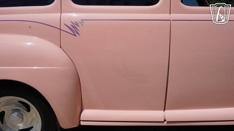 1947 Ford Customline