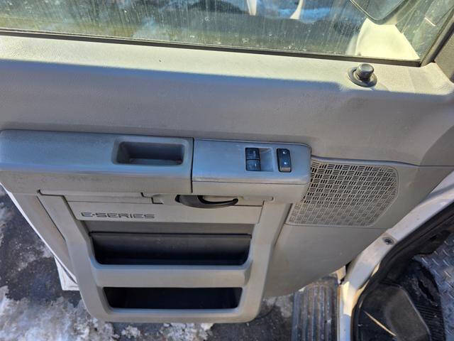 2012 Ford E-Series E-250