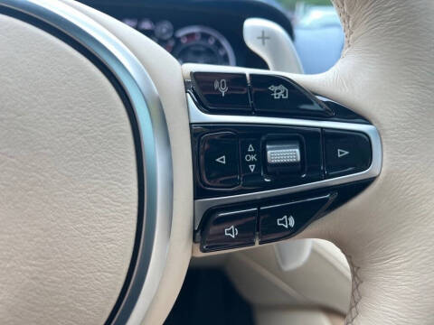 2021 Aston Martin DBX