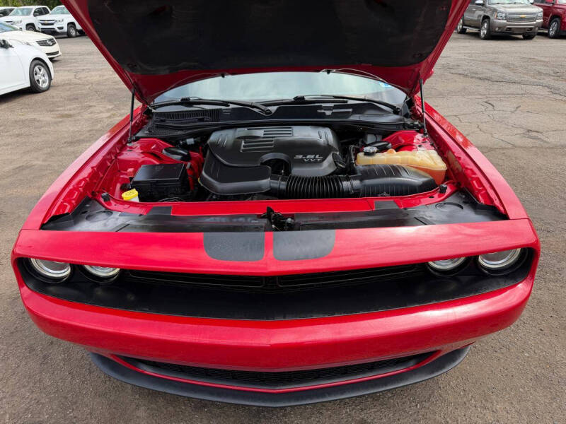 2016 Dodge Challenger SXT