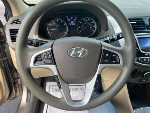 2012 Hyundai Accent GLS