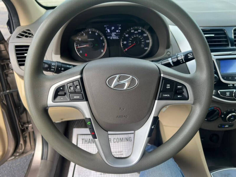 2012 Hyundai Accent GLS