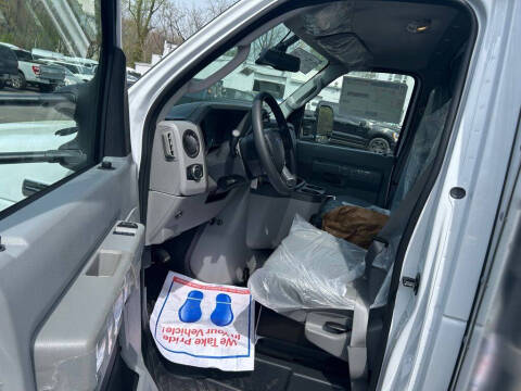 2027 Ford E-Series