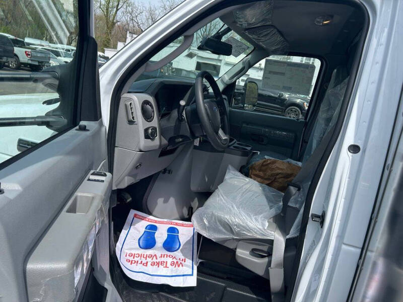 2027 Ford E-Series