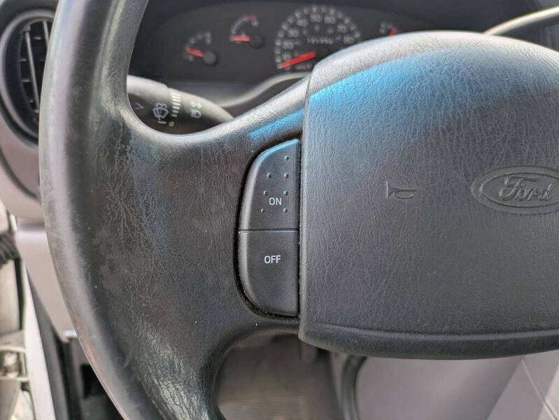 2001 Ford E-Series