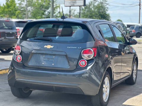 2016 Chevrolet Sonic LT Auto