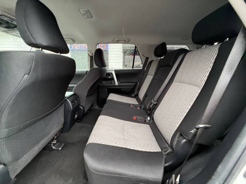 2024 Toyota 4Runner SR5