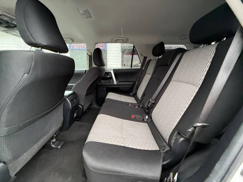 2024 Toyota 4Runner SR5