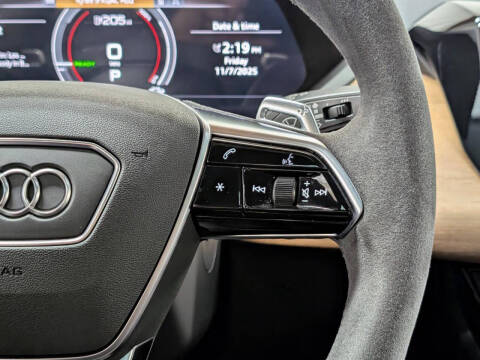 2022 Audi e-tron GT quattro Premium Plus