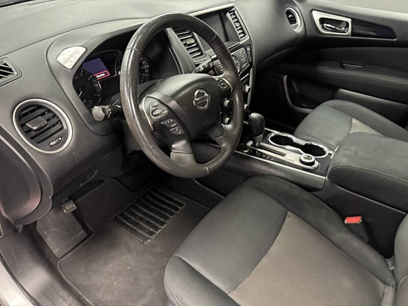 2017 Nissan Pathfinder