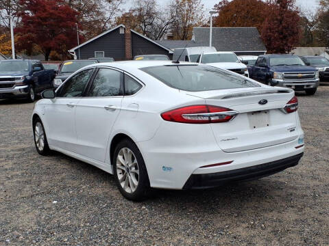 2020 Ford Fusion Energi Titanium