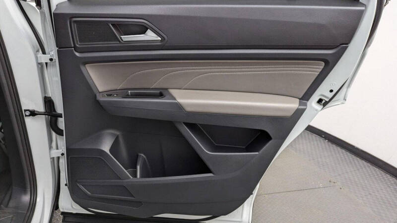 2022 Volkswagen Atlas Cross Sport SE 4Motion