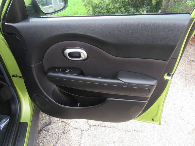 2017 Kia Soul +