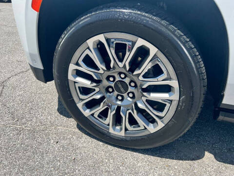 2023 GMC Yukon Denali Ultimate