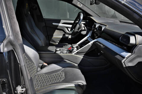 2020 Lamborghini Urus