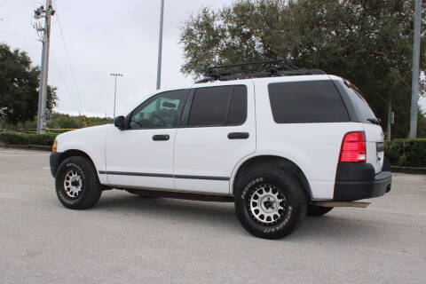 2004 Ford Explorer XLS