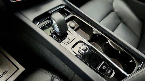 2024 Volvo S60 B5 Core Dark Theme