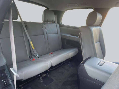 2017 Toyota Sequoia Platinum