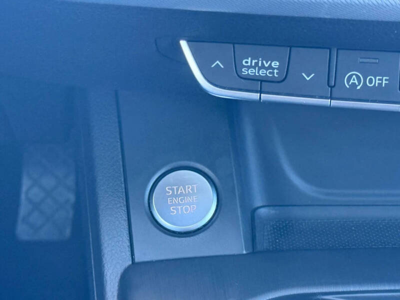 2017 Audi A4 2.0T quattro Premium Plus