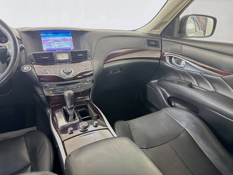 2013 Infiniti M37