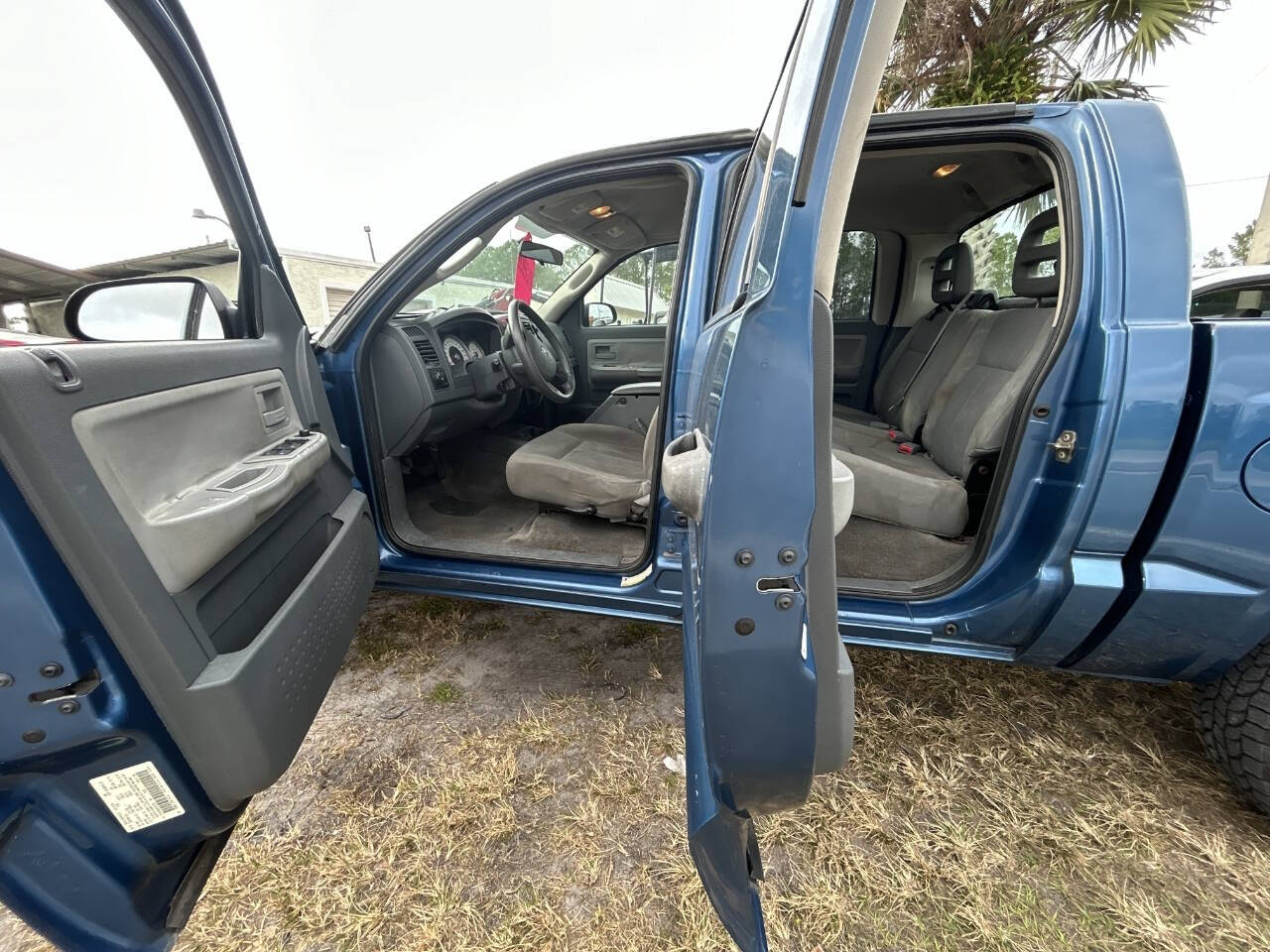 2006 Dodge Dakota SLT photo 14