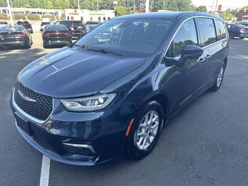 2023 Chrysler Pacifica Touring L