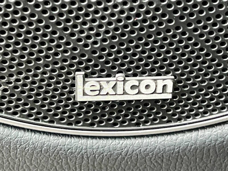 2025 Genesis GV70 2.5T Standard