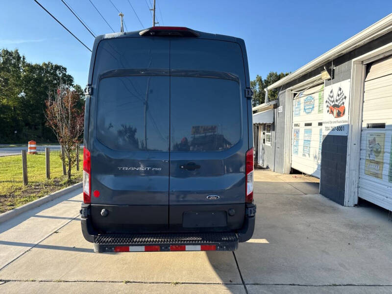 2020 Ford Transit 250