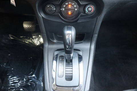 2013 Ford Fiesta SE