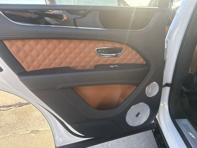 2024 Bentley Bentayga S V8