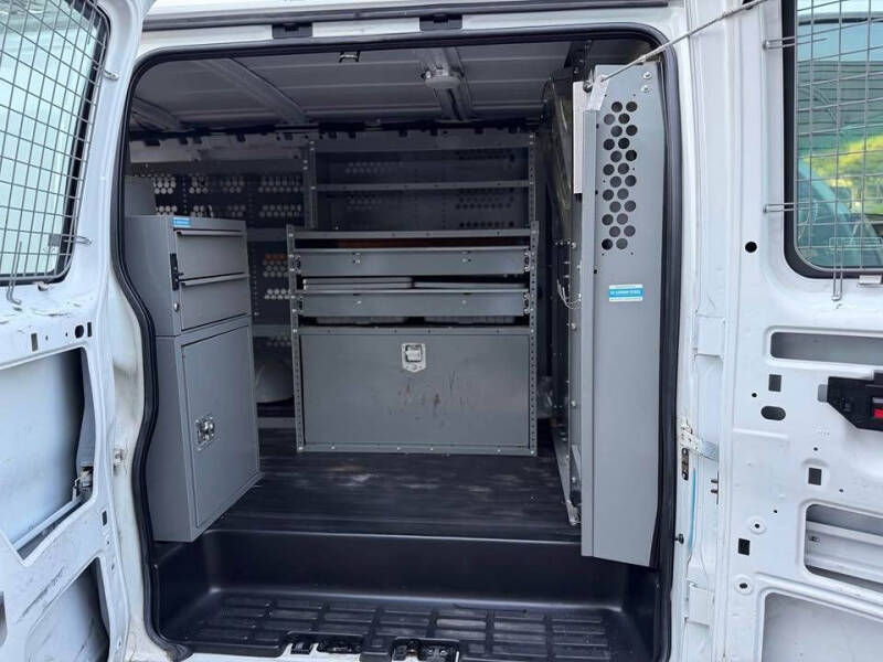 2013 Chevrolet Express Cargo Work Van - Photo 14