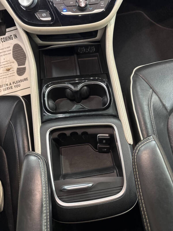 2022 Chrysler Pacifica Limited