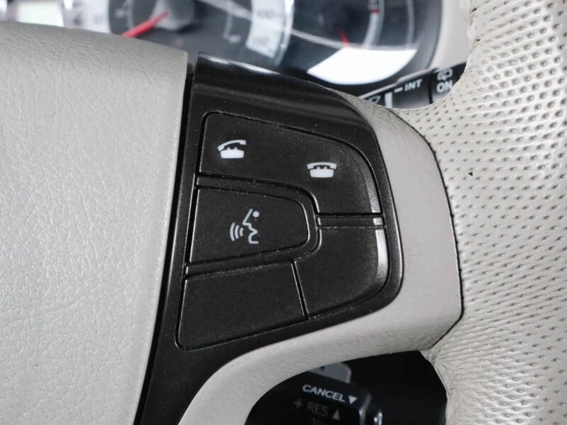 2014 Toyota Sienna SE 8-Passenger