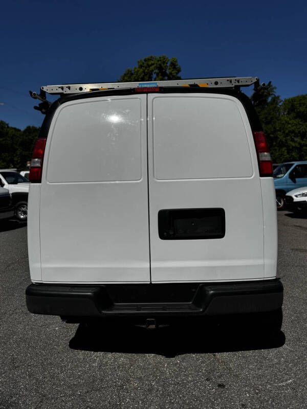 2018 Chevrolet Express 2500