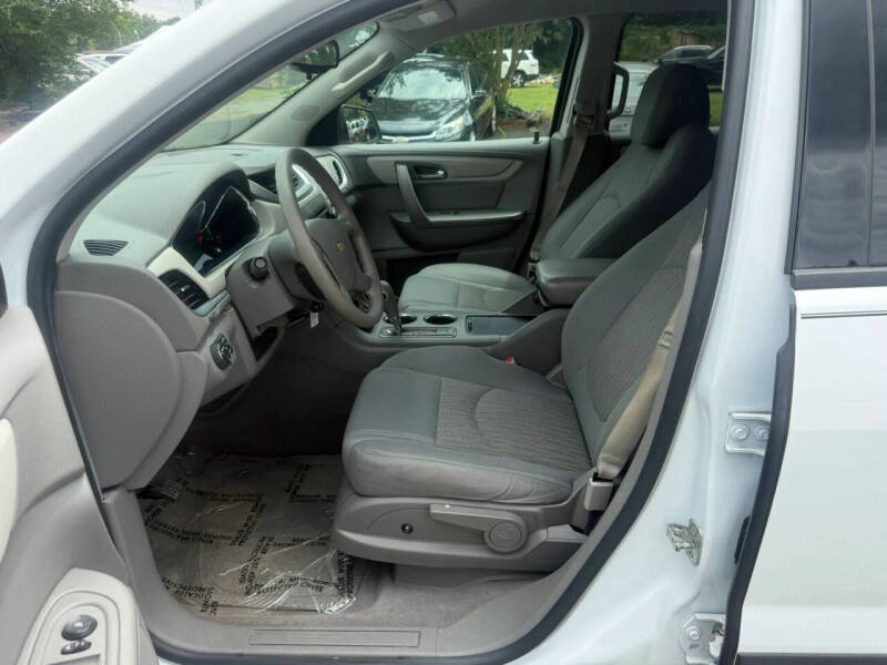 2017 Chevrolet Traverse LS
