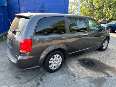 2019 Dodge Grand Caravan SE