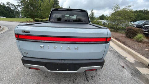 2025 Rivian R1T