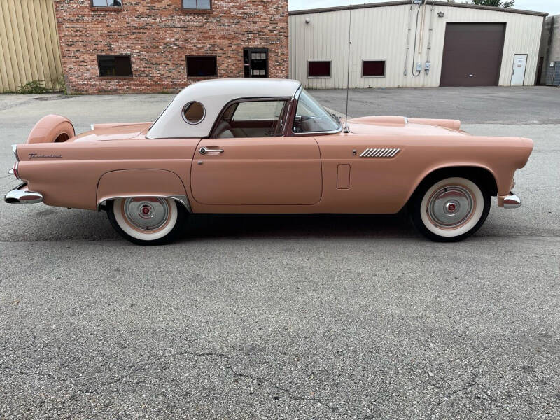 1956 Ford Thunderbird